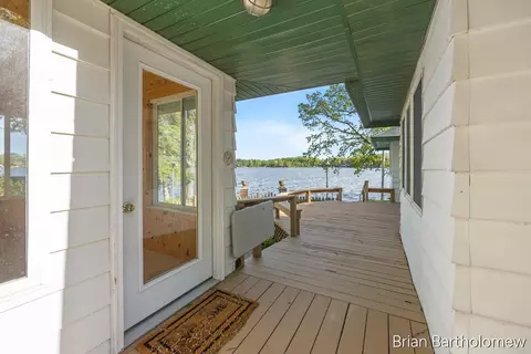 Exterior - 2550 Lakeside, Stanton, MI 48888 photo 8 of 16