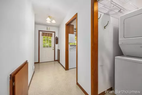 Entry Way - 2550 Lakeside, Stanton, MI 48888 photo 1 of 3