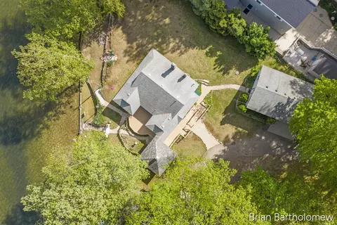 Exterior - 2550 Lakeside, Stanton, MI 48888 photo 7 of 16