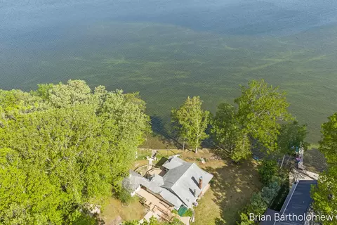 2550 Lakeside, Stanton, MI 48888