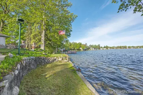 Exterior - 2550 Lakeside, Stanton, MI 48888 photo 15 of 16
