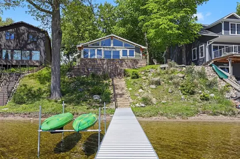 527 Crystal Bch, Coldwater, MI 49036
