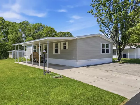 140 Tamarack, Cedar Springs, MI 49319