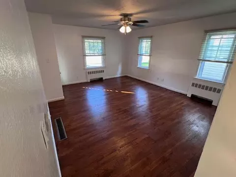 Living - 1038 S West, Jackson, MI 49203 photo 1 of 6