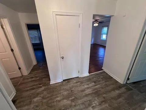 Entry Way - 1038 S West, Jackson, MI 49203 photo 1 of 2