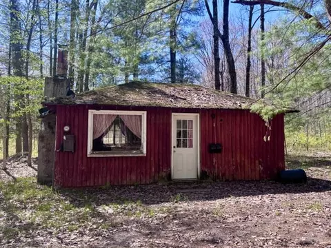 00 Pomeroy Spgs, Manistee, MI 49660