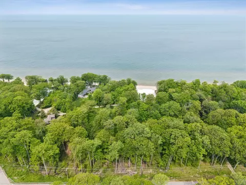 6056 Dune, Coloma, MI 49038 photo 2