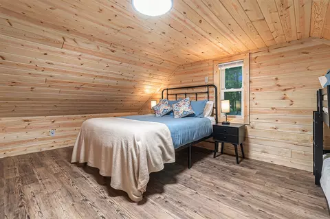 Bedroom - 7777 E Washington, Branch, MI 49402 photo 2 of 11