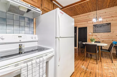 Kitchen - 7777 E Washington, Branch, MI 49402 photo 2 of 4