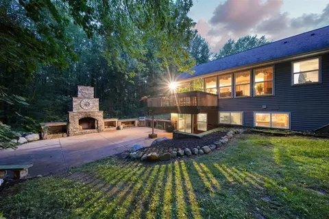 8395 Dalton, Onsted, MI 49265