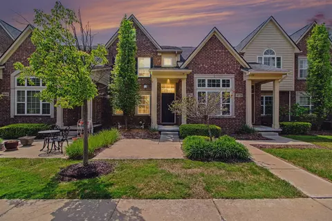 45714 S Stonewood, Canton, MI 48187