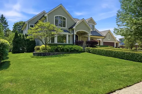 1919 Greenleaf, Royal Oak, MI 48067