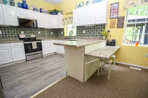 Kitchen - 11111 Born, Three Rivers, MI 49093 photo 6 of 7