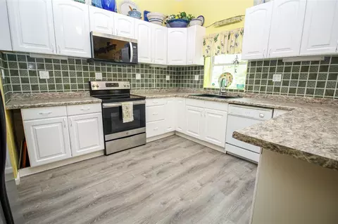 Kitchen - 11111 Born, Three Rivers, MI 49093 photo 4 of 7