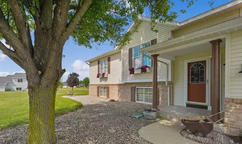1180 Oxbow, Middleville, MI 49333