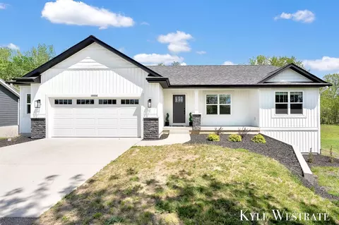 10886 Douglas, Allendale, MI 49401