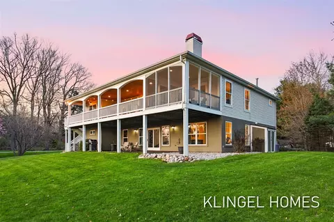 15400 148th, Spring Lake, MI 49456