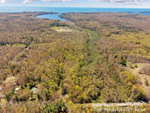 Orshal, Whitehall, MI 49461 photo 2