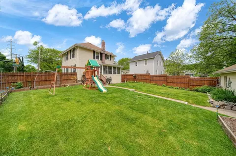 Exterior - 1403 Lansing, Jackson, MI 49202 photo 15 of 18