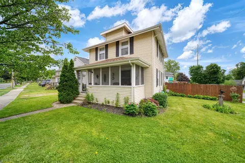 1403 Lansing, Jackson, MI 49202