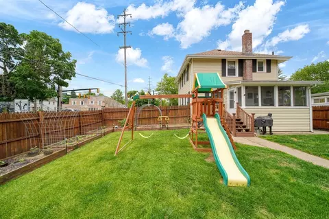 Exterior - 1403 Lansing, Jackson, MI 49202 photo 16 of 18