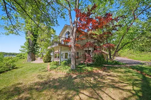 7816 Stonehedge Vly, Gregory, MI 48137 photo 4
