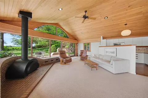 7816 Stonehedge Vly, Gregory, MI 48137 photo 11