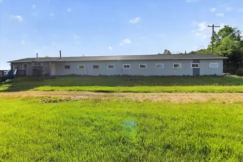 18426 14 Mile, Leroy, MI 49655