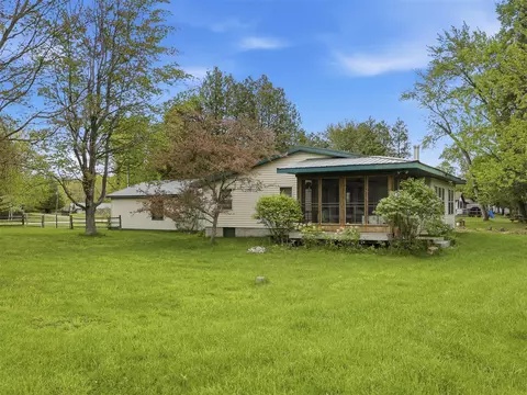 17079 5th, Barryton, MI 49305