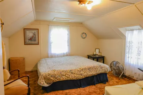 Bedroom - 2831 Hemlock, Quincy, MI 49082 photo 2 of 3