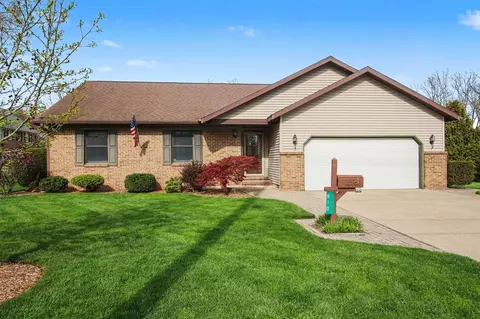 810 Saint Joseph, South Haven, MI 49090
