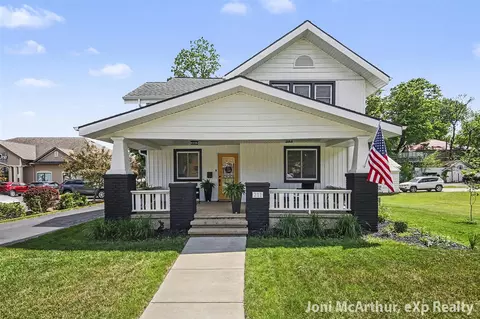 211 W Cass, Greenville, MI 48838