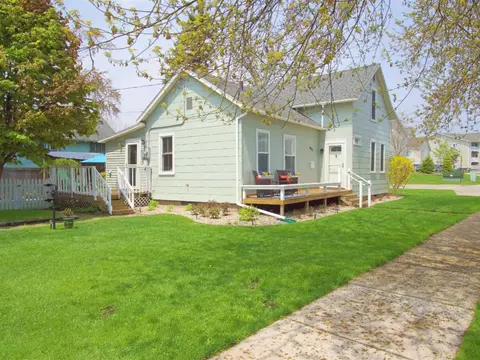 621 N 5th, Grand Haven, MI 49417