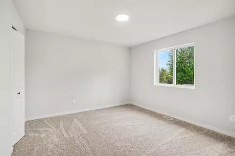Bedroom - 6250 Sumter, Allendale, MI 49401 photo 4 of 9