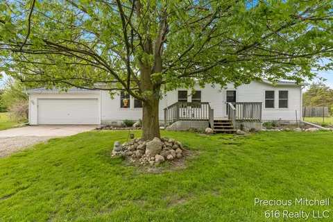 10535 Imlay City, Emmett, MI 48022
