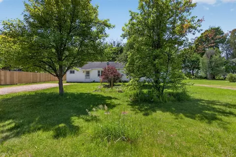 Exterior - 9163-9165 Cady, Jackson, MI 49201 photo 8 of 10
