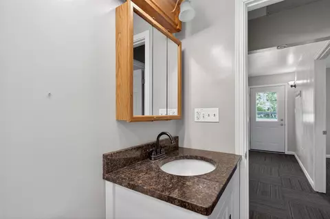 Bath - 9163-9165 Cady, Jackson, MI 49201 photo 2 of 4