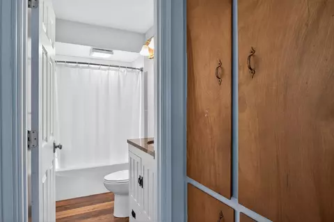 Entry Way - 9163-9165 Cady, Jackson, MI 49201 photo 1 of 2