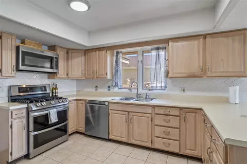 Kitchen - 439 Simco, Coldwater, MI 49036 photo 2 of 3
