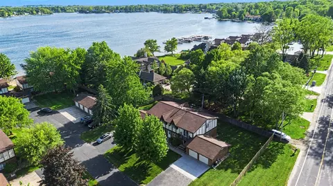 5410 Country Aire #14, Coloma, MI 49038