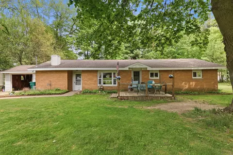 2205 S Broadway, Hastings, MI 49058