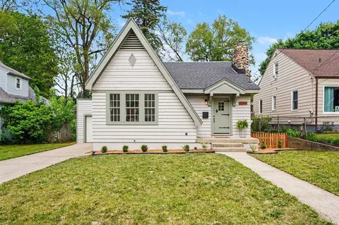 1724 Rossman, Grand Rapids, MI 49507