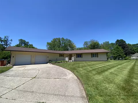 Exterior - 555 Foreman, Lowell, MI 49331 photo 2 of 12