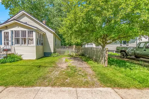 142 Cynthia, Bronson, MI 49028 photo 3