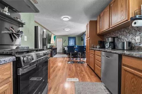 142 Cynthia, Bronson, MI 49028 photo 6