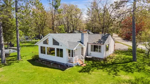 14296 Pointe, Atlanta, MI 49709