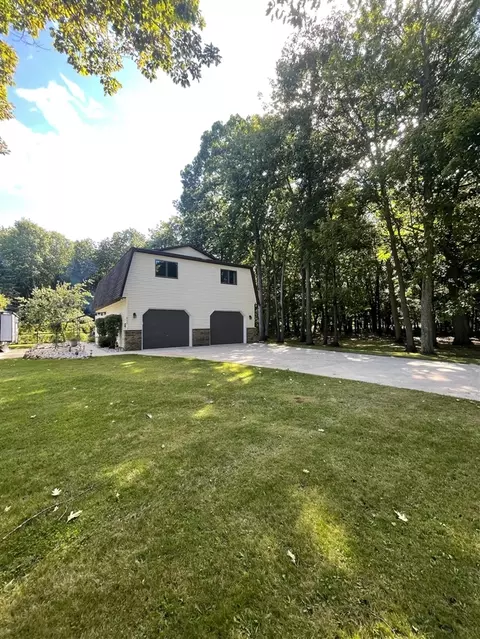 8627 Crescent Bch, Pigeon, MI 48755