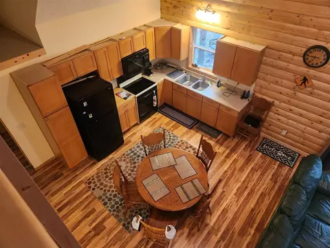 Kitchen - 9736 S Trillium, Baldwin, MI 49304 photo 5 of 5