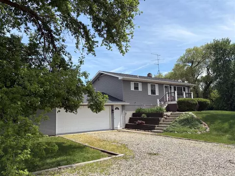 653 7th, Plainwell, MI 49080 photo 3