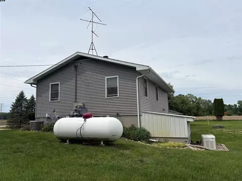 653 7th, Plainwell, MI 49080 photo 19
